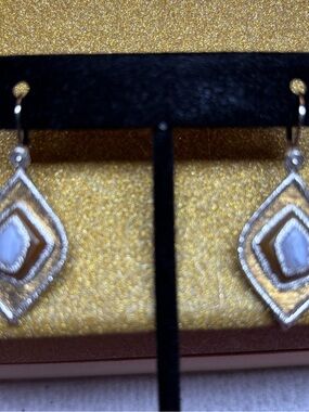 Silver gold -Tone Geometric Drop Earrings with white Agate stone inlay